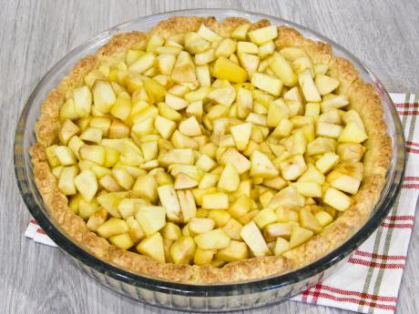 Тема яблочных пирогов неисчерпаема: сегодня готовлю пирог "Яблоки в сугробе" — от души советую приготовить его